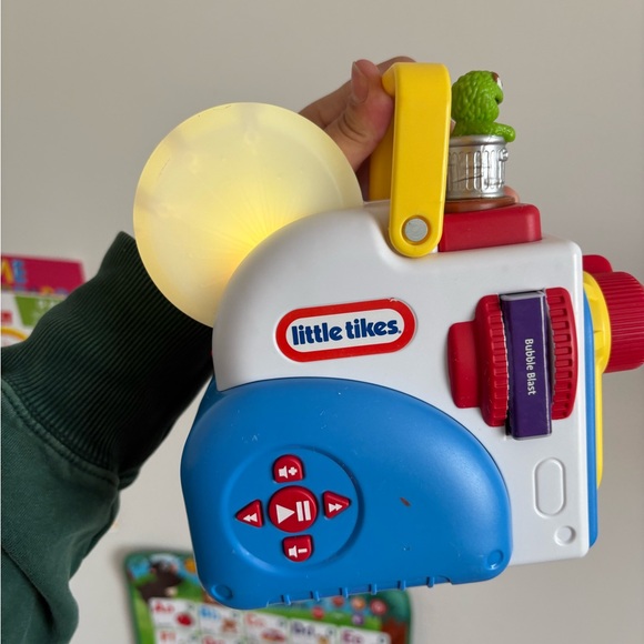 Little Tikes Projector - Works - Picture 7 of 7